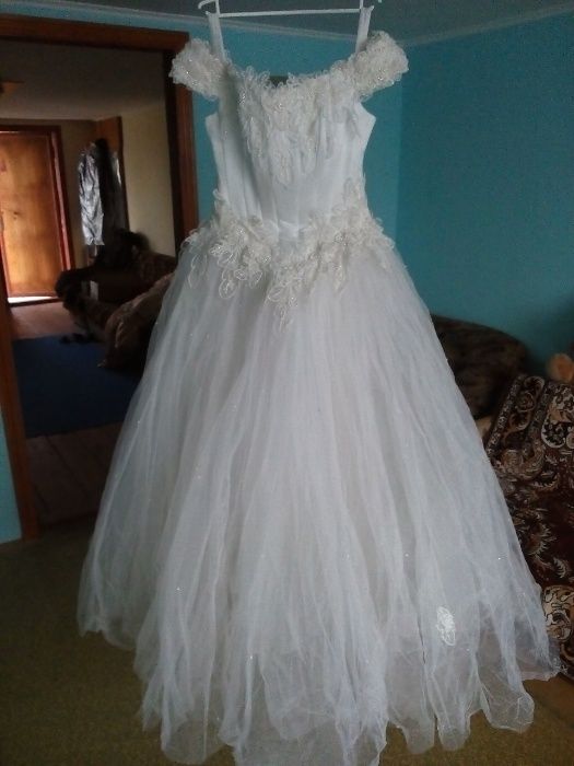 Весільна сукня!!! Недорого!!!