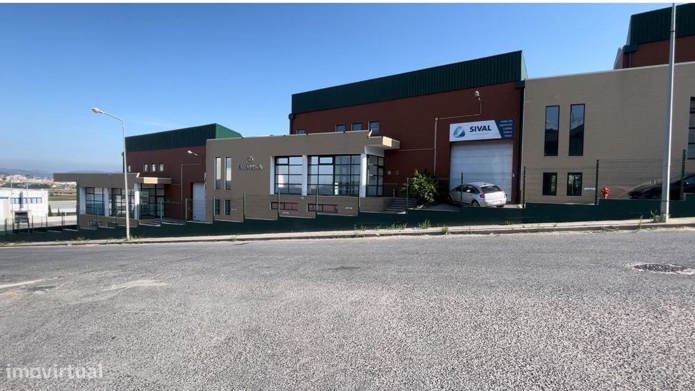 Hub Logístico em Frielas | 1000m² a 2000m² | Acessos CREL/A8