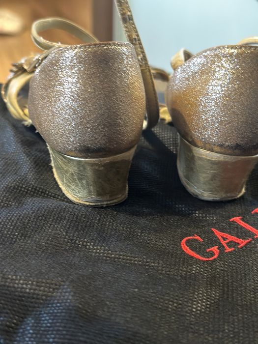 Бальні туфлі