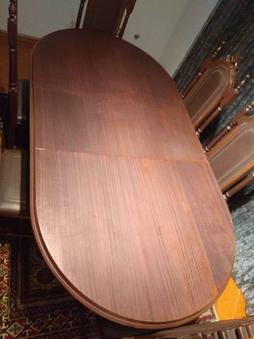 Mesa mais seis cadeiras