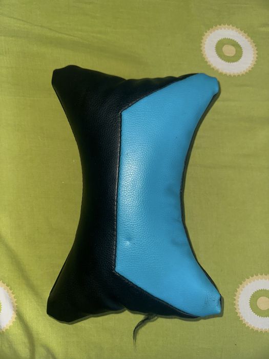 подушка для геймерського крісла