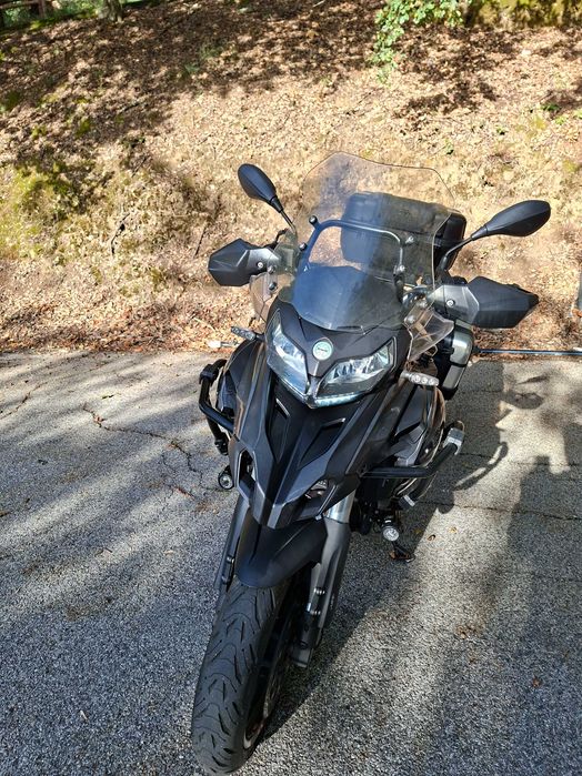 Benelli TRK 502 com muitos extras