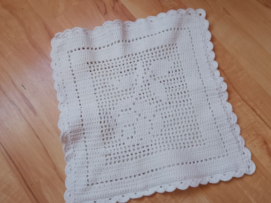 Poszewka szydełkowa vintage