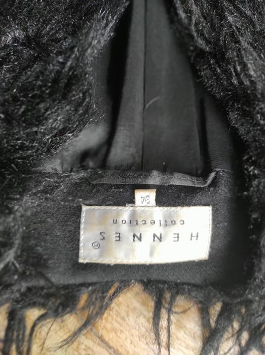 Płaszcz czarny Hennes