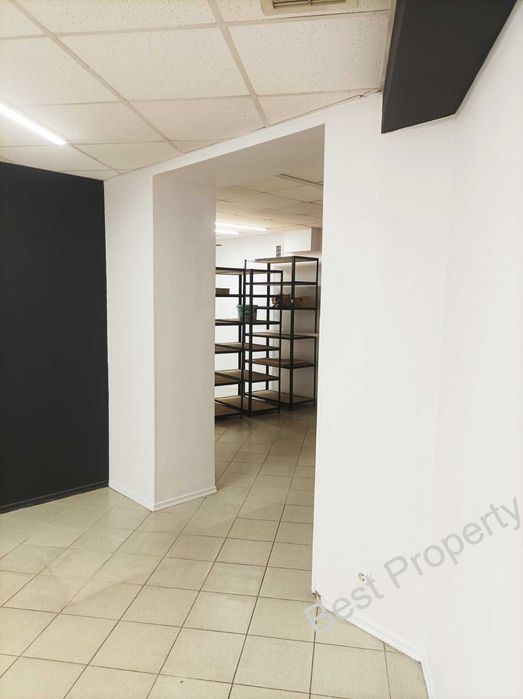 Магазин 122 м2 • Фасад 1й поверх • нежитлове • Академмістечко