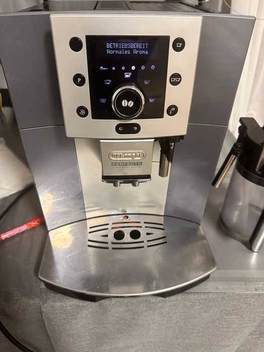 Кофемашина Delonghi  perfecta cappuccino
