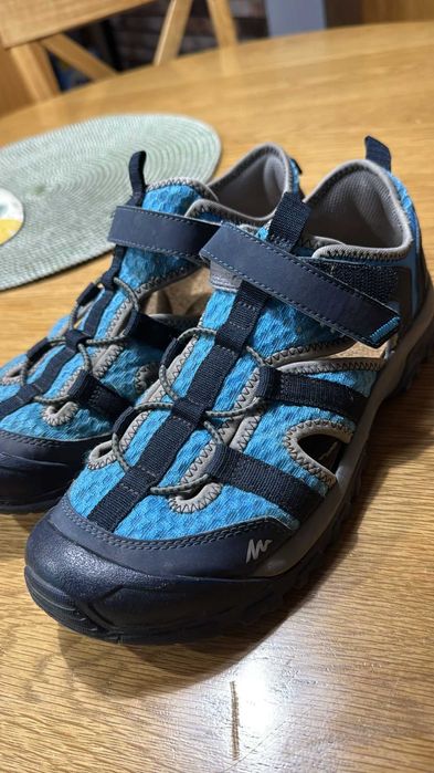 buty turystyczne sandały r. 39 Decathlon