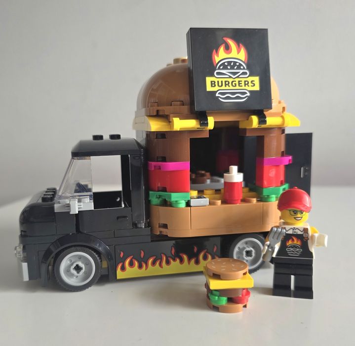 Lego City 60404 - Carrinha de Hambúrgueres