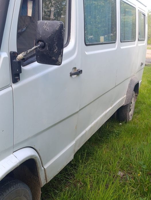Продам Mersedes-Benz 410 пас на Спарці !!!