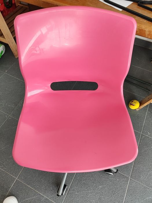 Cadeira de secretária rosa