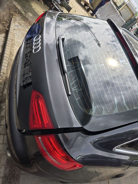 Klapa bagażnika maska Audi A4B8 Avant kolor LZ7L