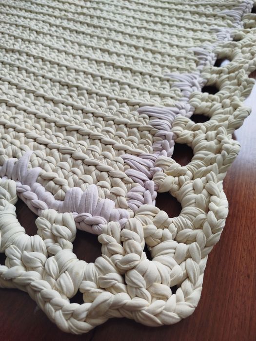 Tapete artesanal em cordão