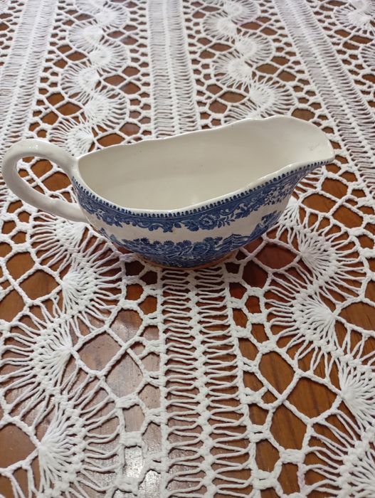 Vendo esta peça muita bonita bom estado