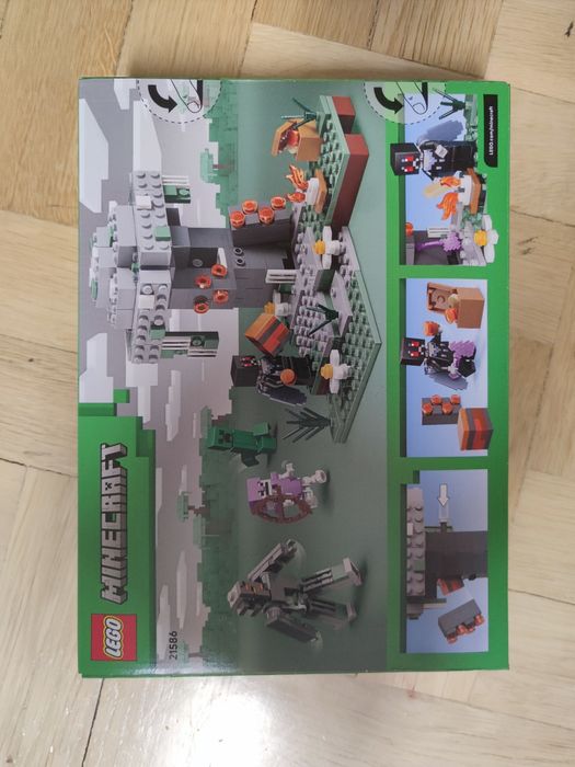 21586 lego Minecraft
