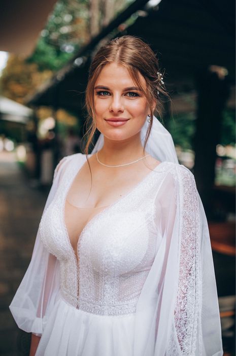 Весільна сукня