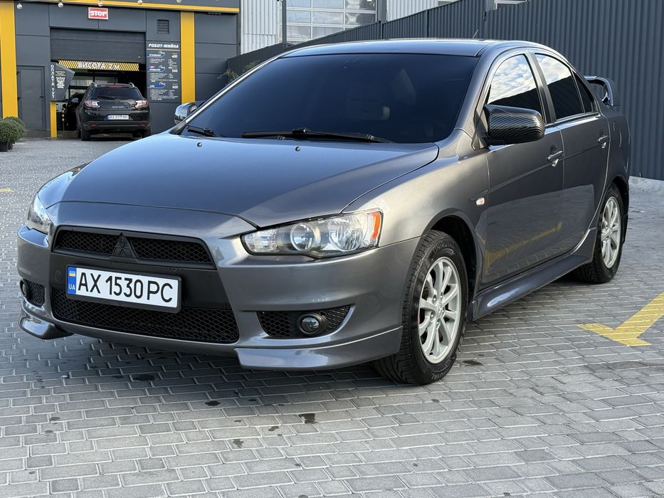 Продам Lancer 10 2.0 2011