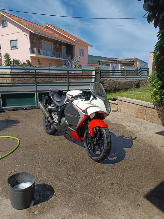 Hyosung gt125r 2017