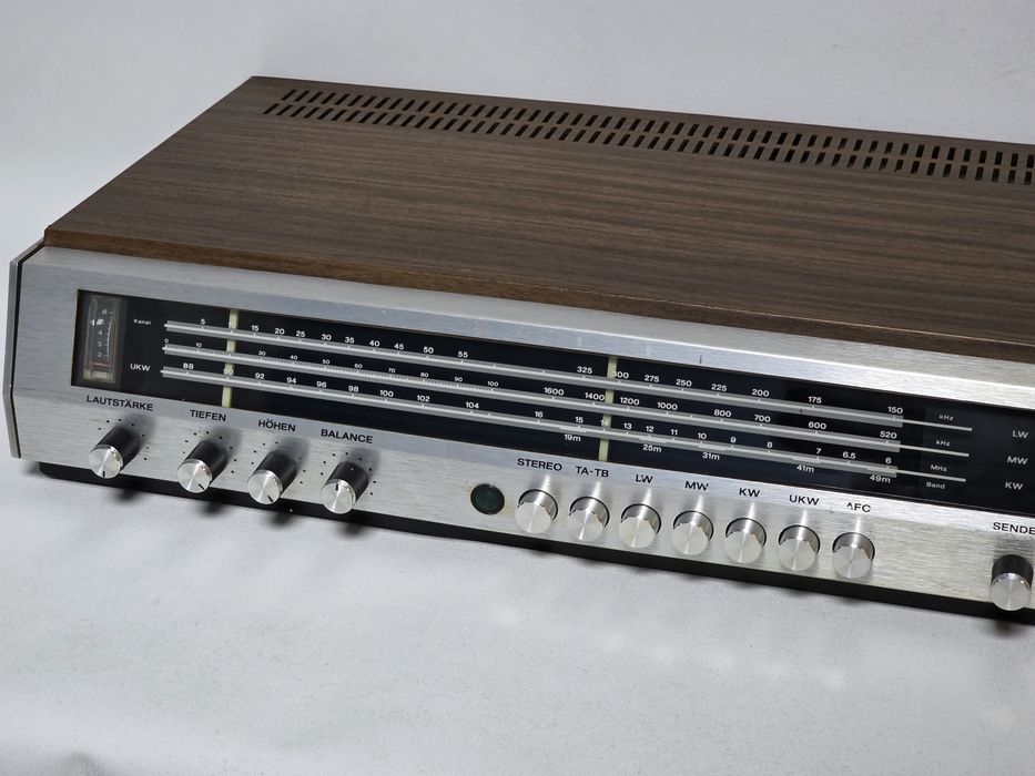 Receiver Vintage reparado Telefunken