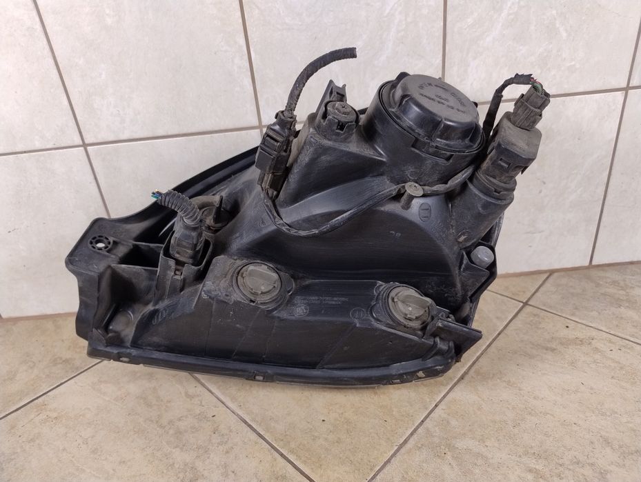 Hyundai Tucson 1 lampa reflektor prawy przód Europa oryg  wysyłka OLX