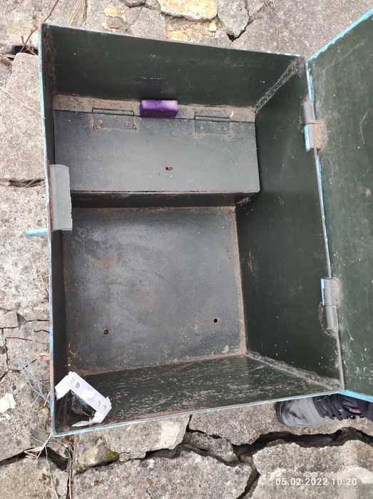 Сейф радянський касовий, кріпиться до підлоги