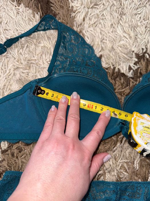 Кружевний комплект білизни