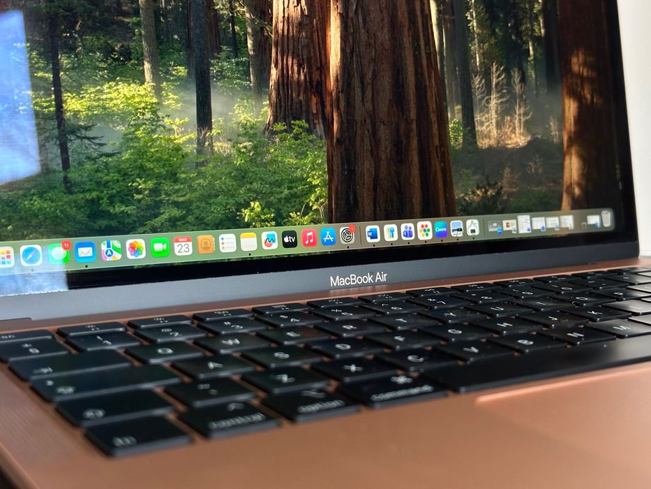 Macbook Air Złoty