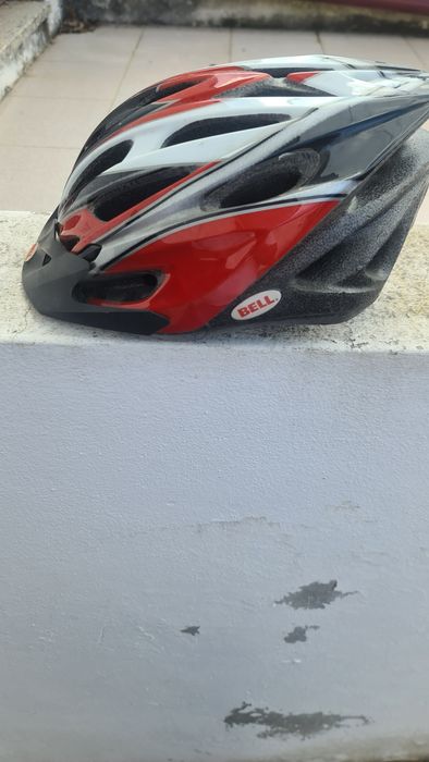 Vendo capacete de desporto