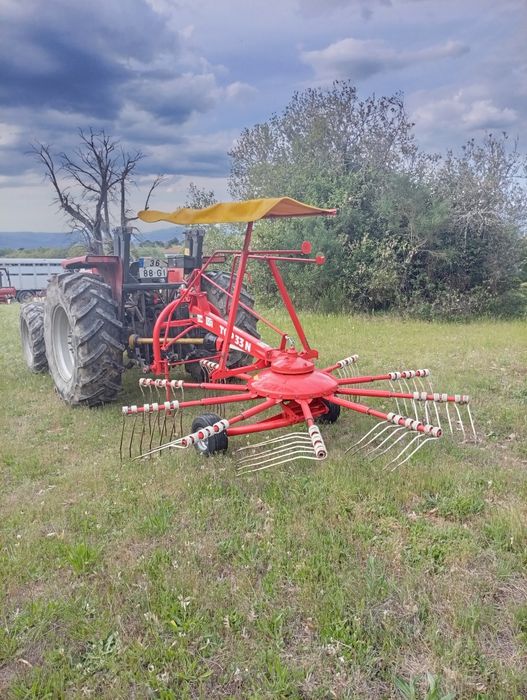 Juntador de feno Pottinger TOP 33