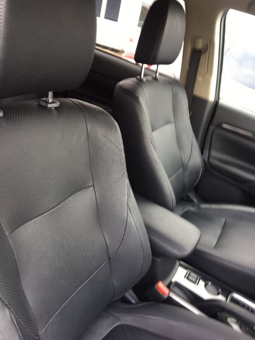 Mitsubishi Outlander PHEV Plus 4WD Plug-In Hybrid,