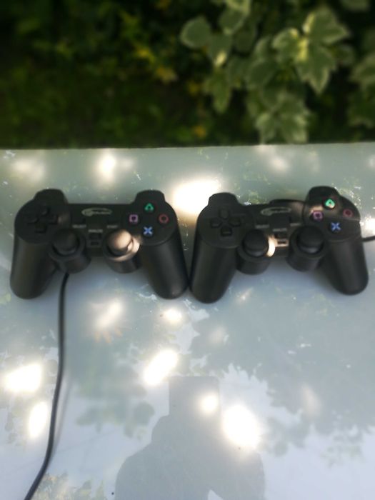 Продаю пару " Геймпад Gemix GP-50 "