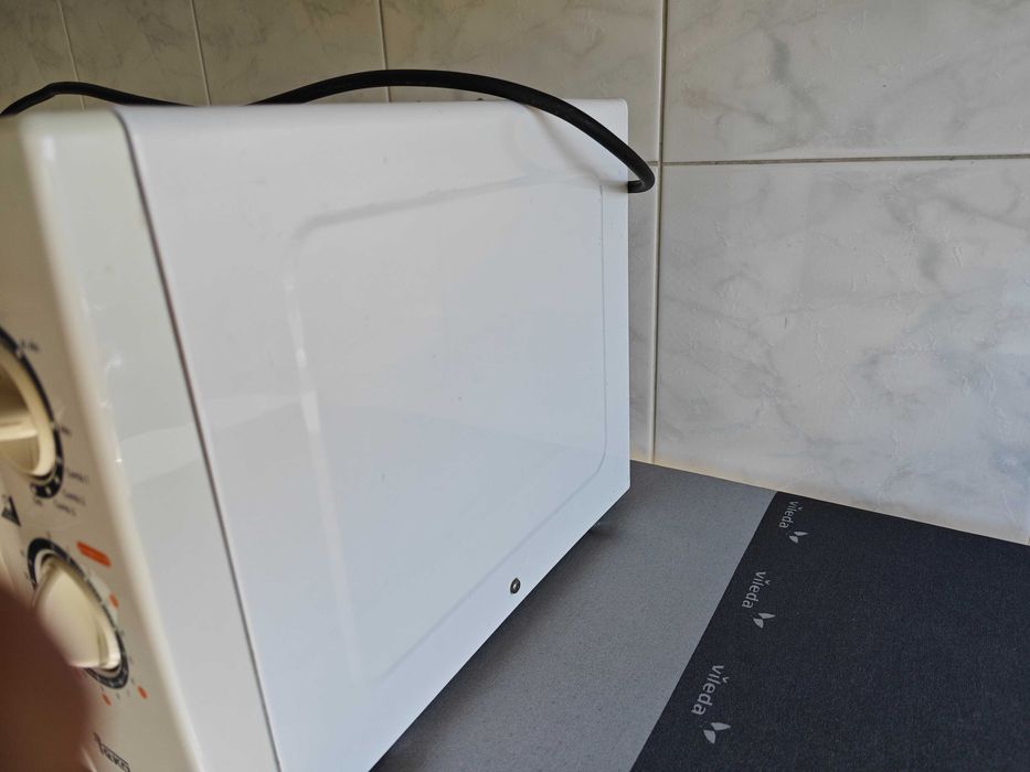 Micro-ondas com Grill Teka MW 20 BF (Instalação Livre / Bancada) - Branco