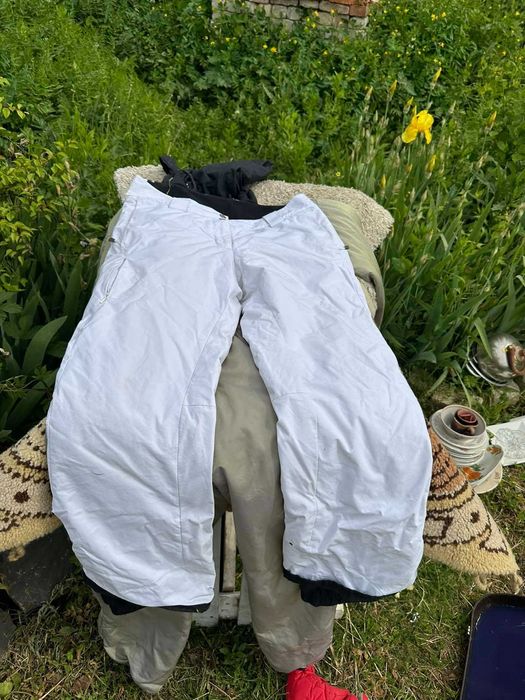 Лижні костюми б/у по 300 грн