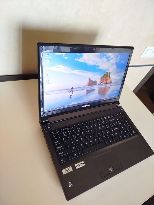 Ноутбук Eurocom model P150HM/відеокарт AMD: Radeon HD 6990M 2GB/опер.12GB/проц.4ядра 8-потоків Intel Core i7-2960XM до 3.7GHz/ AКБ до 4год.роб.