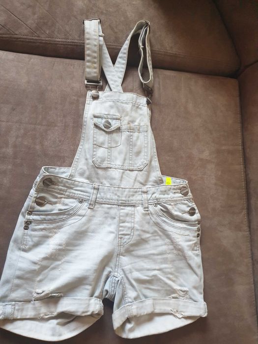 OGRODNICZKI JEANSOWE krótkie- jasny jeans (rozmiar 152)
