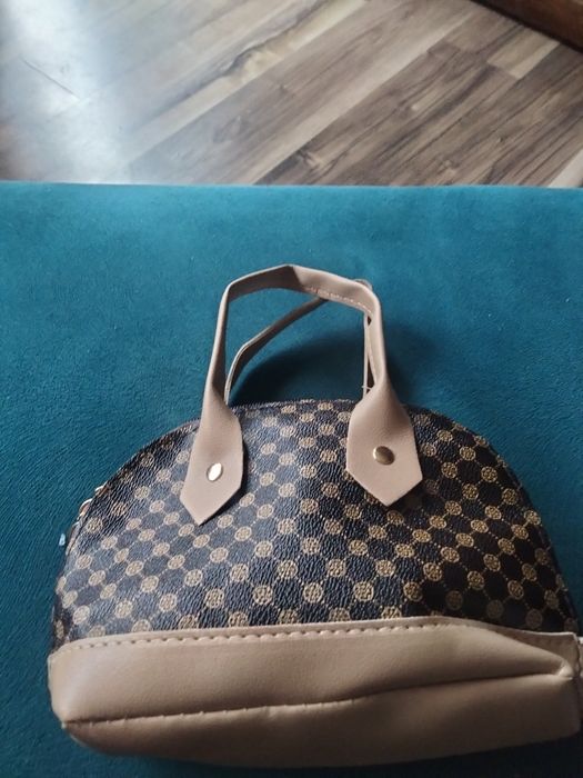 Torebka mała poręczna na mały portfelik i telefon