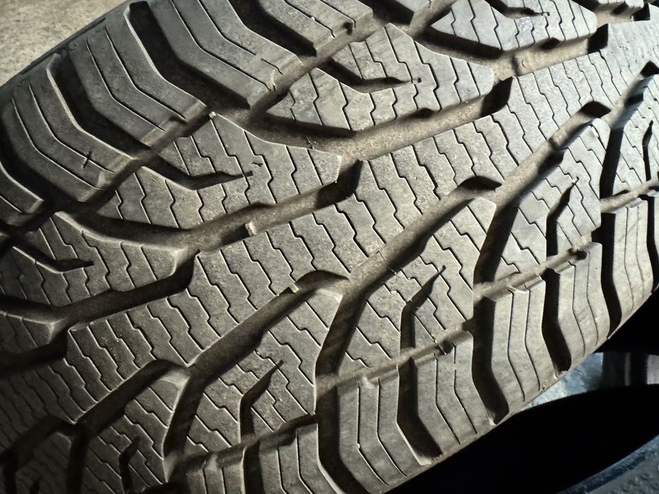 Opony UNIROYAL Allseasonexpert 2 235/45/18 XL M+S dot3822