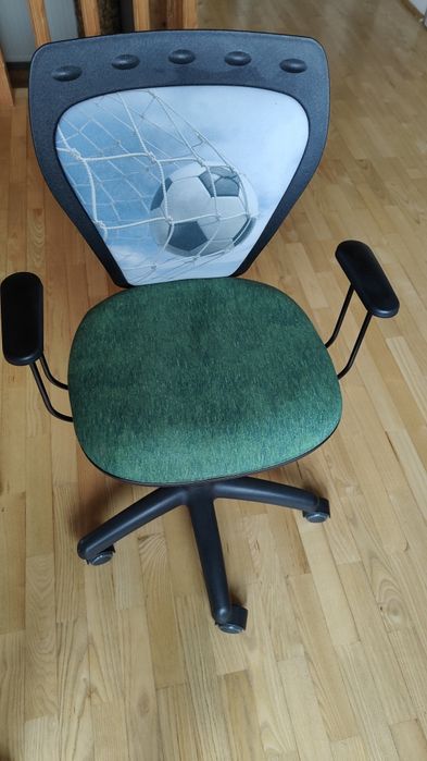 Fotel komputerowy dla chłopca NOWY STYL