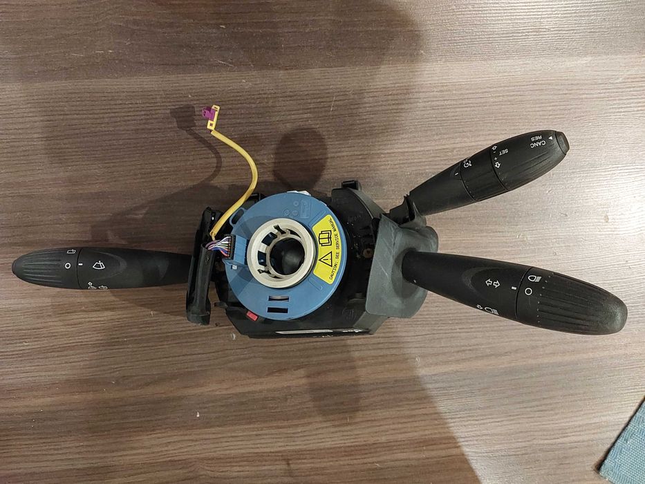 Przelacznik zespolony fiat 0735--6525--840