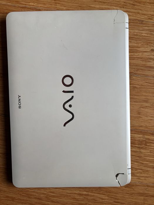 Sony laptop uszkodzony