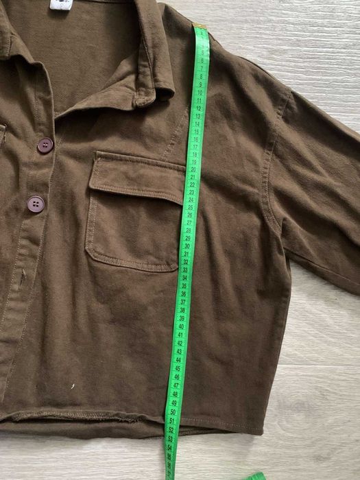 Стильна укорочена сорочка