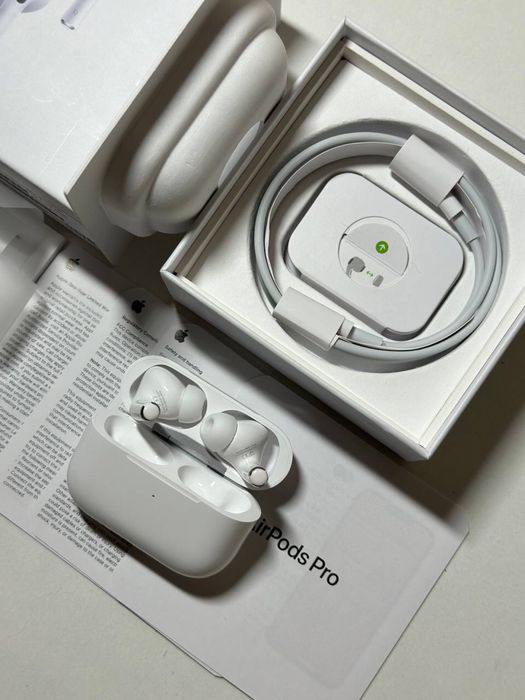 Продам навушники AirPods Pro 2