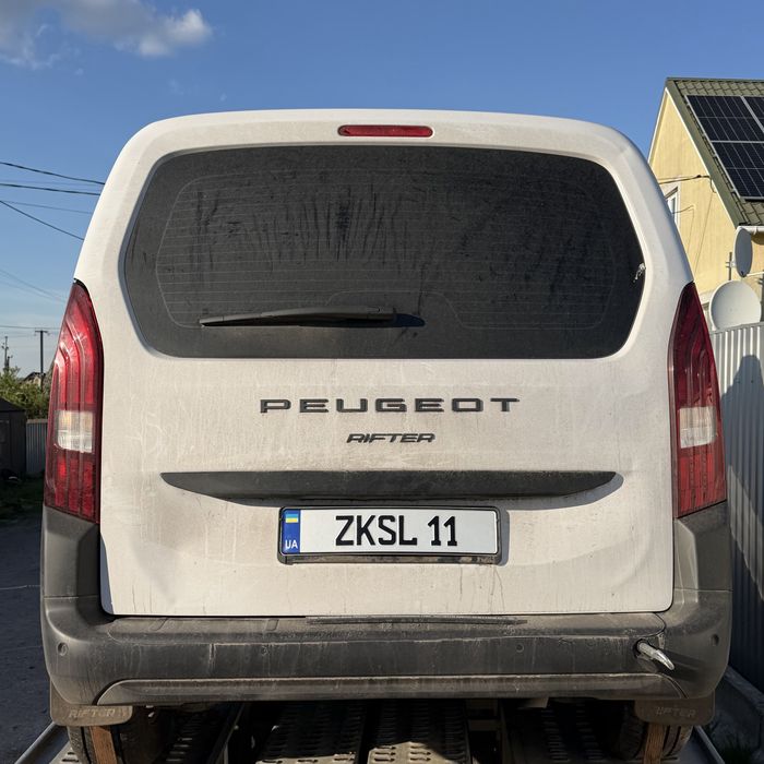 Кузов з документами peugeot Rifter 2025