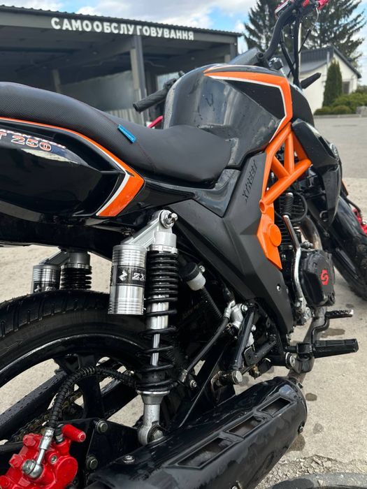 Musstang Xtreet 250