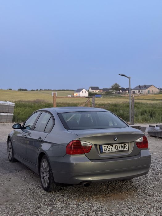 BMW Seria 3 E90 320i | Zadbane | 7 lat w jednych rękach |