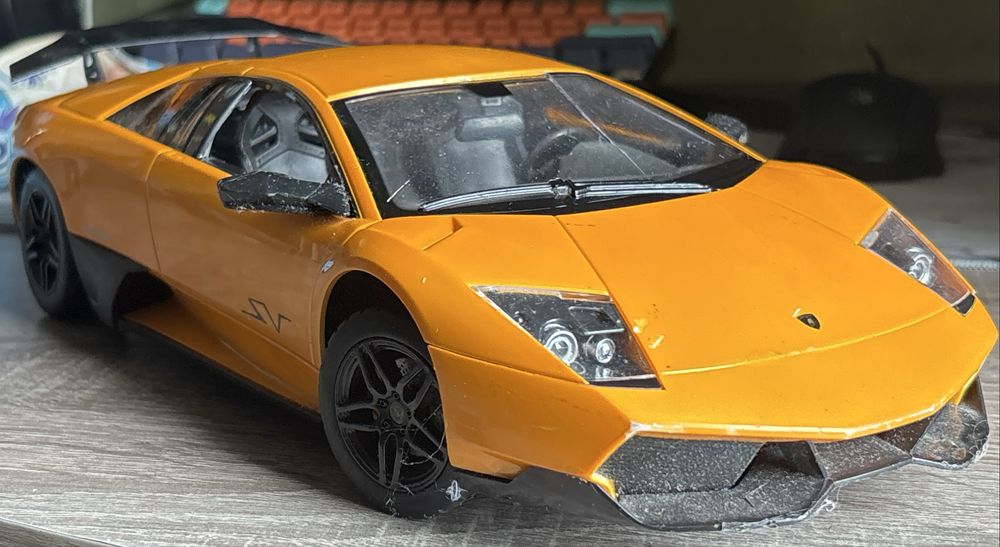 Продам Машинку на радіокеруванні Lamborghini Murciela