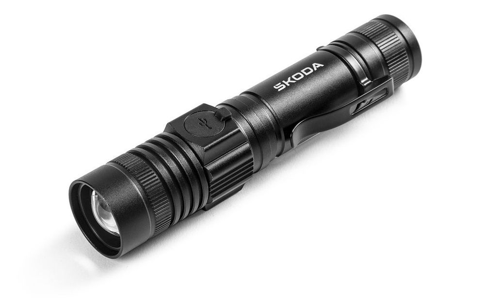 Latarka LED Z magnesem, klipsem i dwoma diodami.