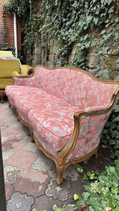 Софа, канапа, диван тройка старинная модель, резное дерево, Франция