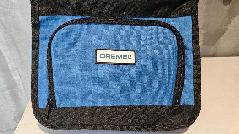 Dremel 3000.  Narzędzie wielofunkcyjne + 200 dodatków