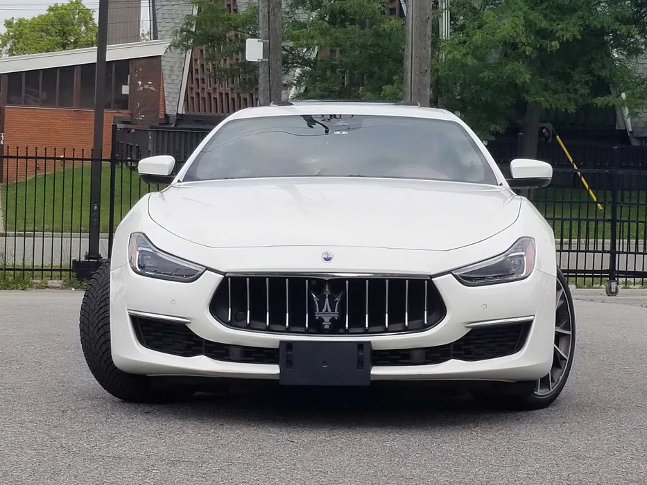 Maserati Ghibli      2019