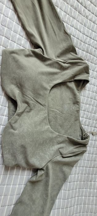Satinva Goddess Longsleeve– Smoke Green S 
Biustonosze sportowe